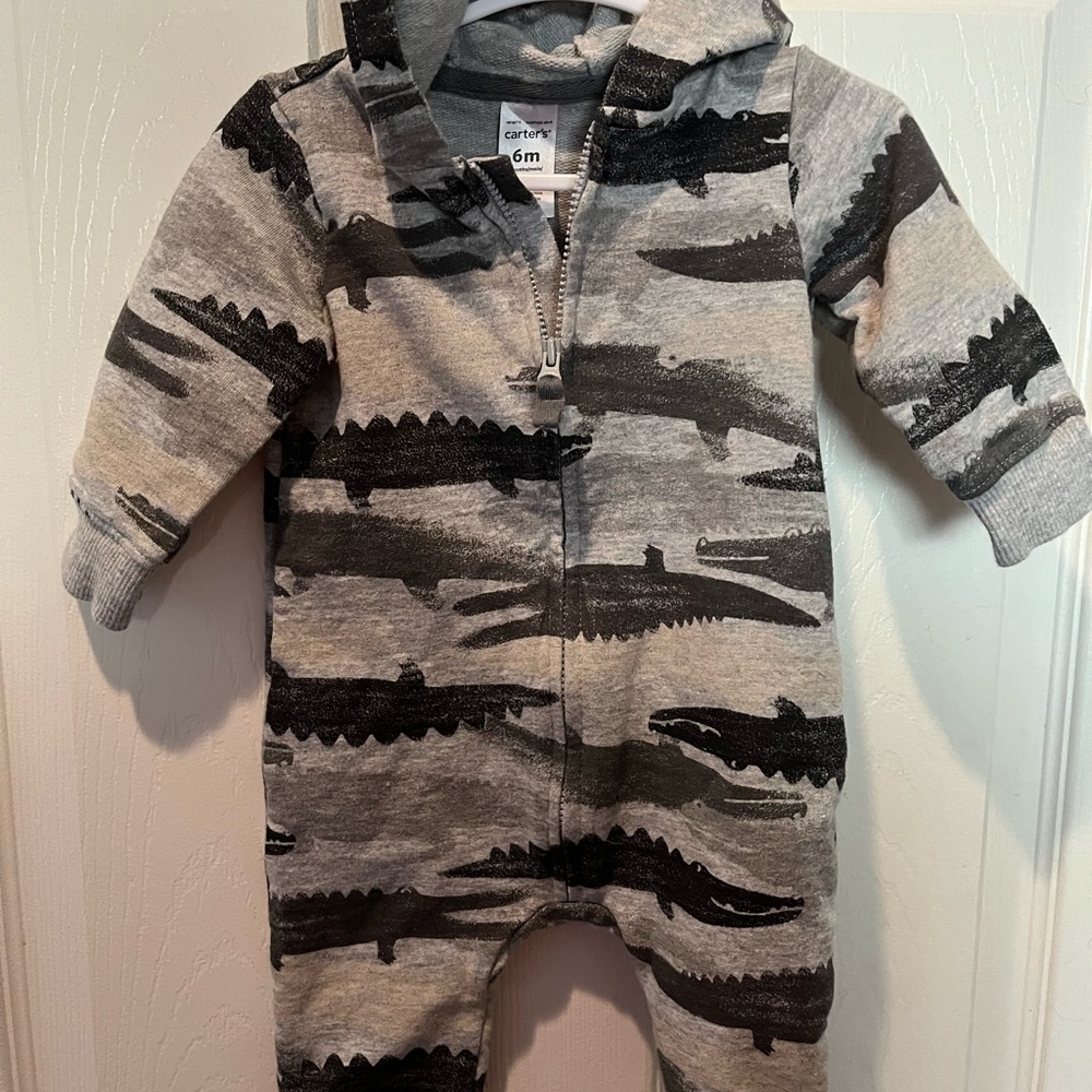 ❤️ 5 for $15 Bundle: Carter’s Alligator Zip Hoodie Romper – 6M